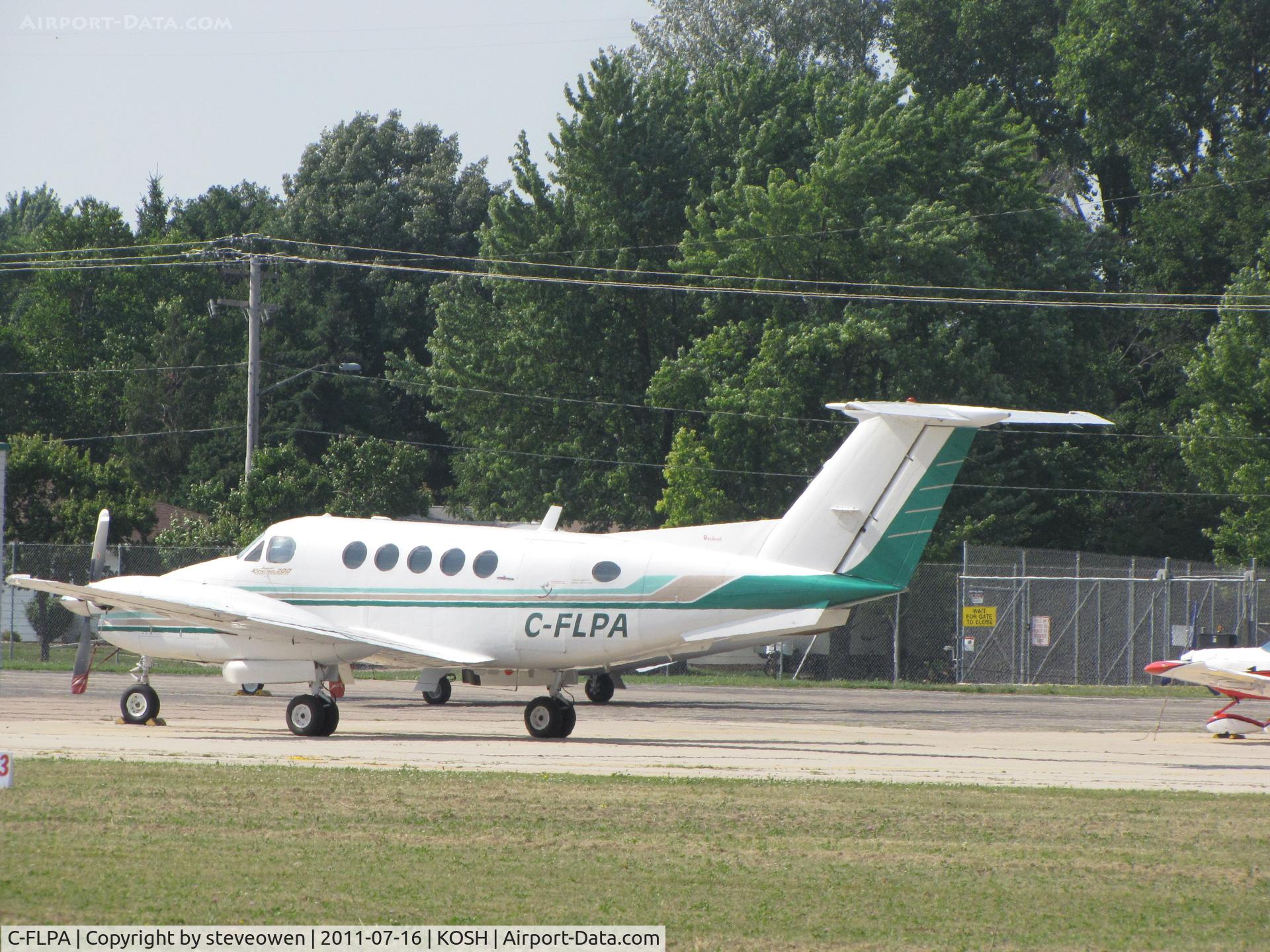 C-FLPA, 1981 Beech 200 Super King Air C/N BB-848, King Air at Basler FBO ramp