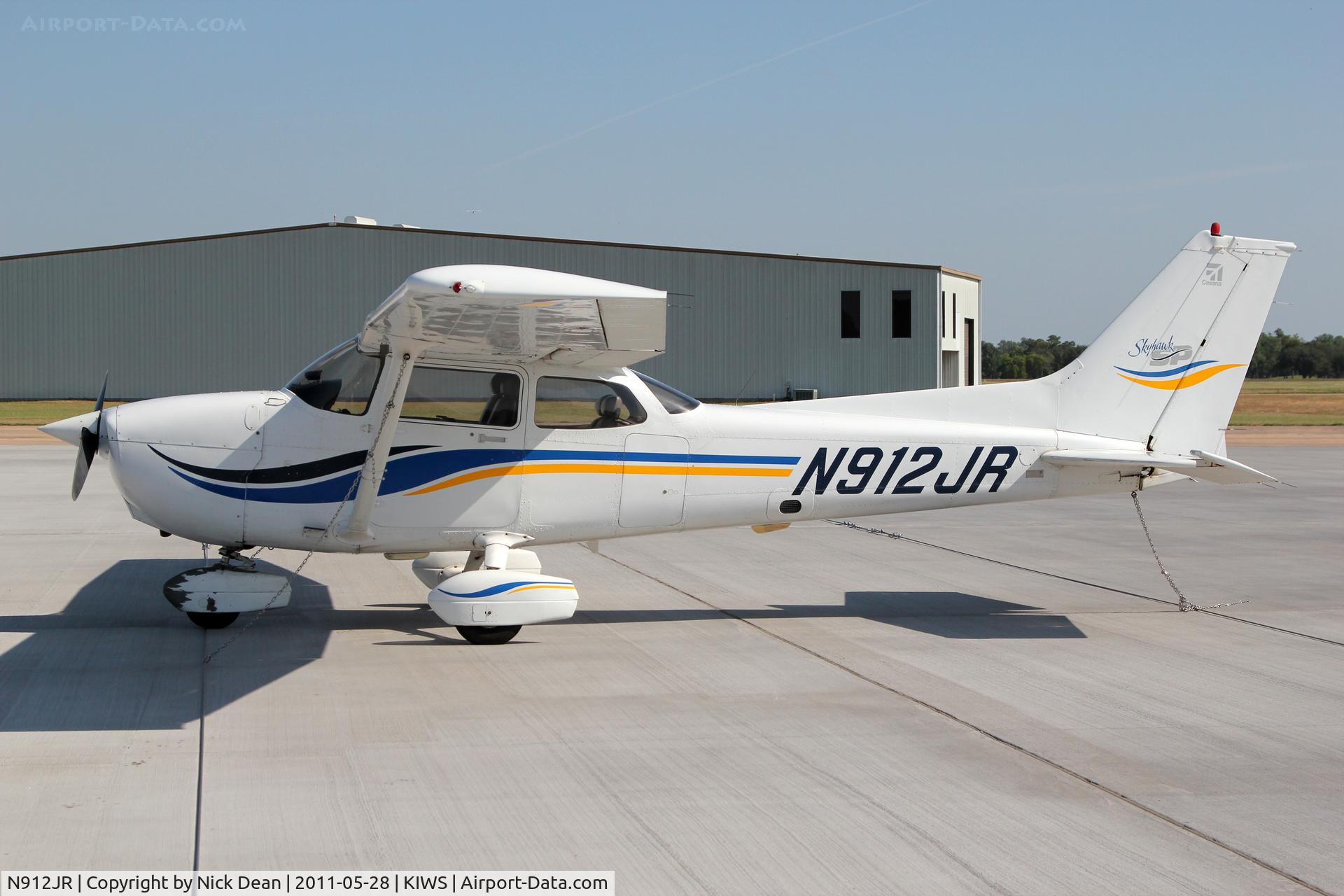 N912JR, 1999 Cessna 172S C/N 172S8200, KIWS/IWS