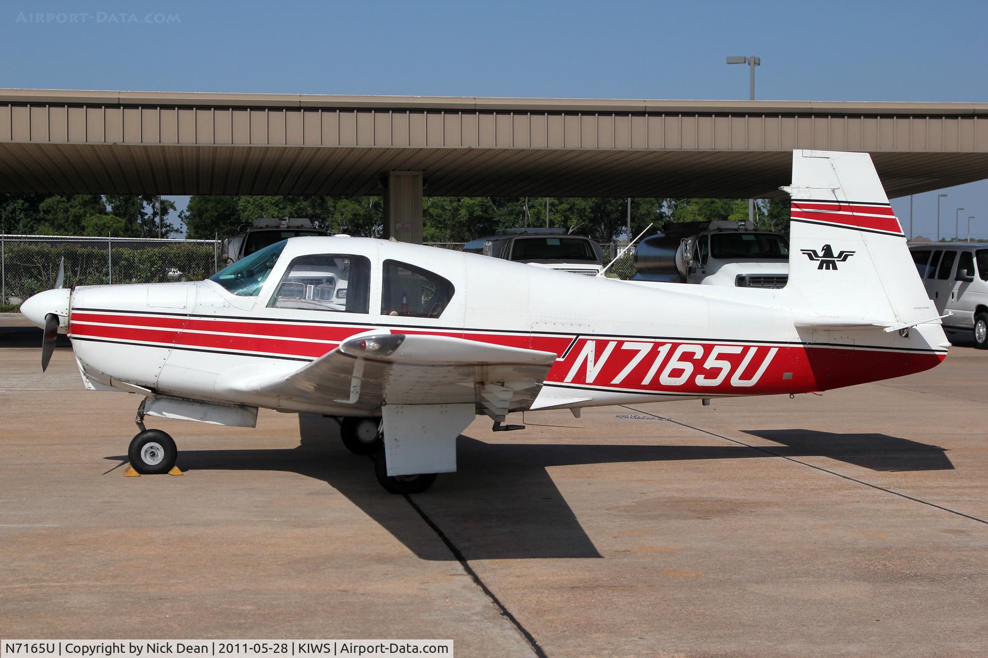 N7165U, 1964 Mooney M20C Ranger C/N 2747, KIWS/IWS
