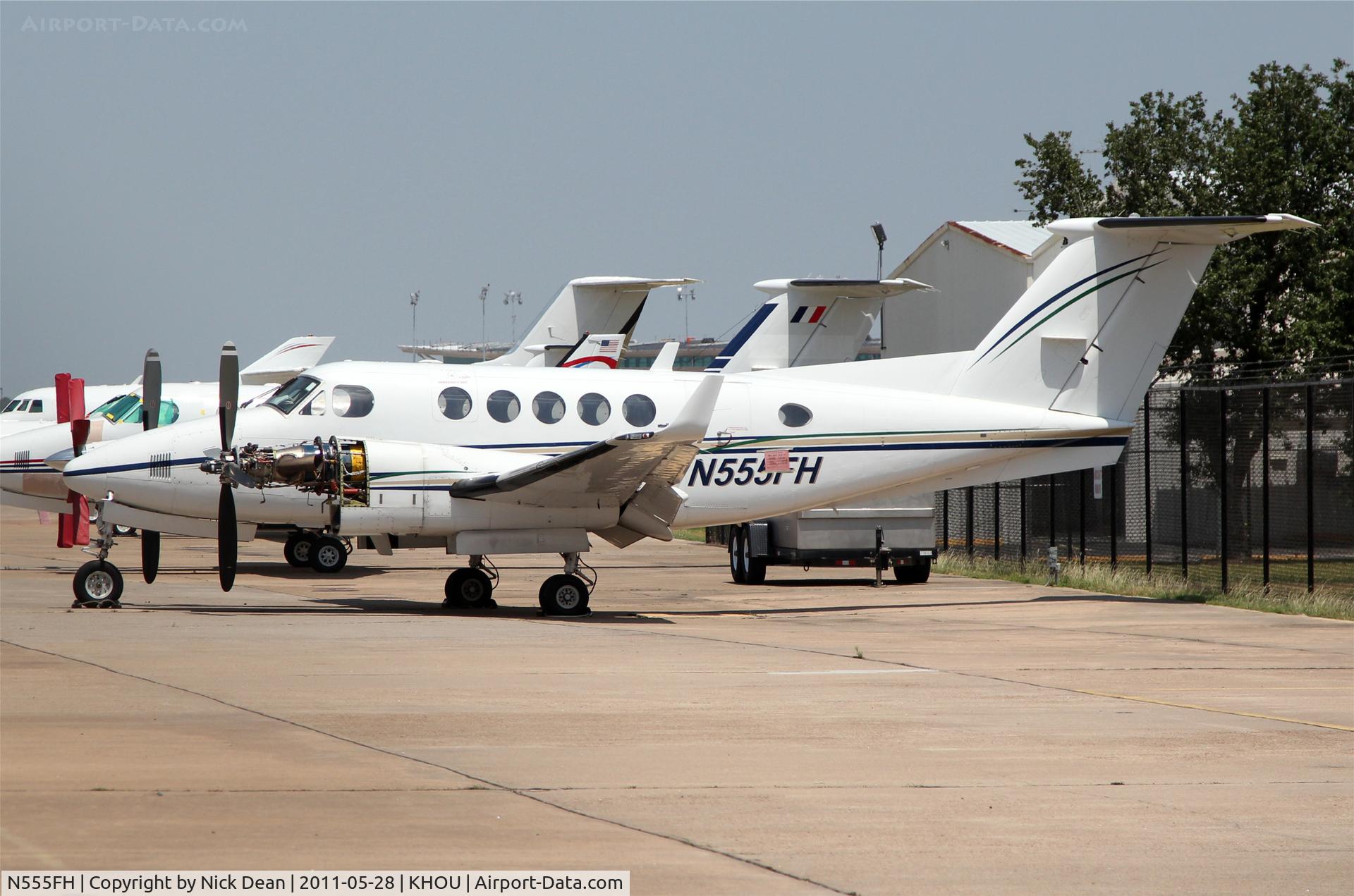 N555FH, 1990 Beech 300 C/N FA-213, KHOU/HOU