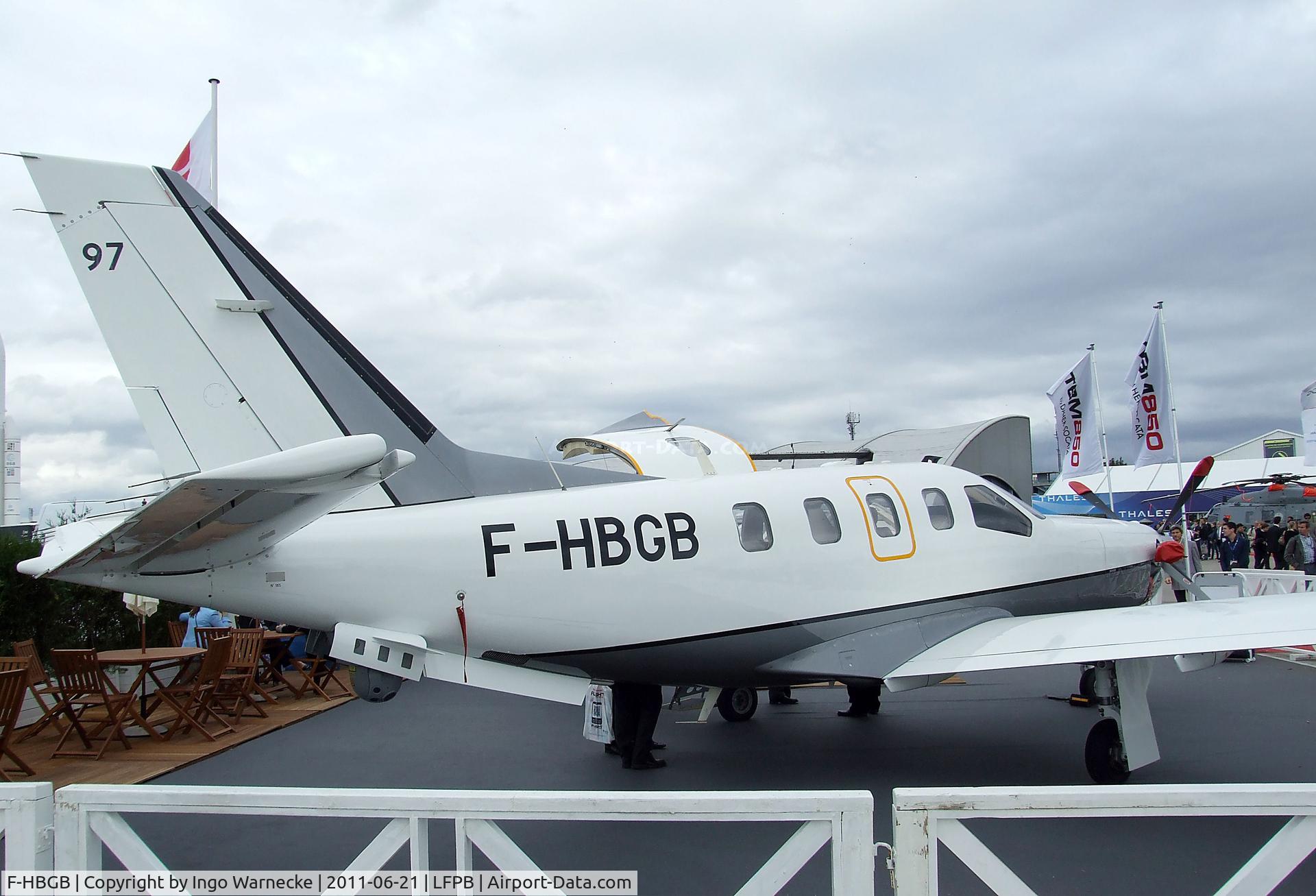 F-HBGB, 2001 Socata TBM-700 C/N 185, SOCATA TBM-700 at the Aerosalon 2011, Paris