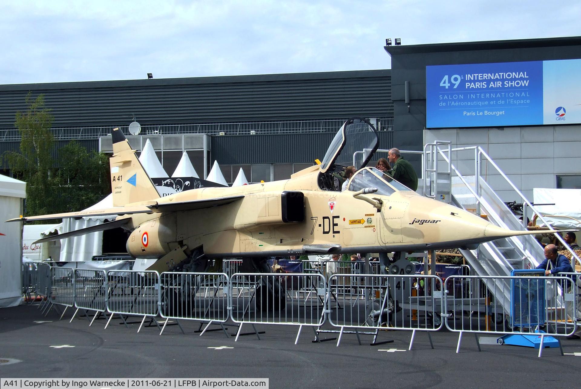 A41, Sepecat Jaguar A C/N A41, SEPECAT Jaguar A at the Aerosalon 2011, Paris