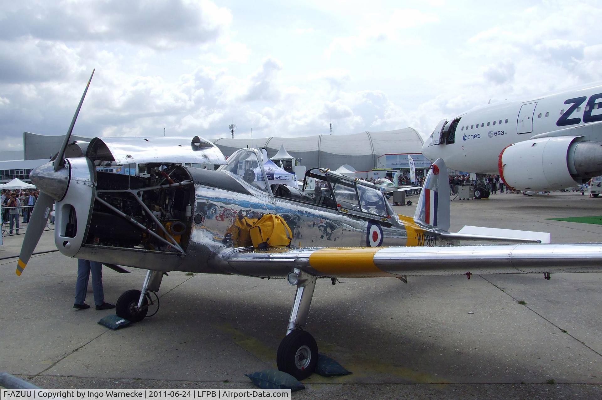 F-AZUU, 1952 De Havilland DHC-1 Chipmunk T.10 C/N C1/0736, De Havilland Canada DHC-1 Chipmunk 22 at the Aerosalon 2011, Paris