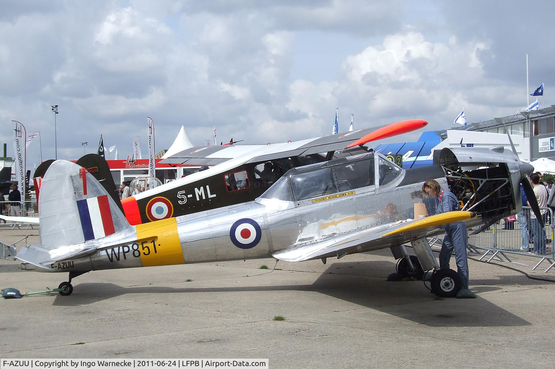 F-AZUU, 1952 De Havilland DHC-1 Chipmunk T.10 C/N C1/0736, De Havilland Canada DHC-1 Chipmunk 22 at the Aerosalon 2011, Paris