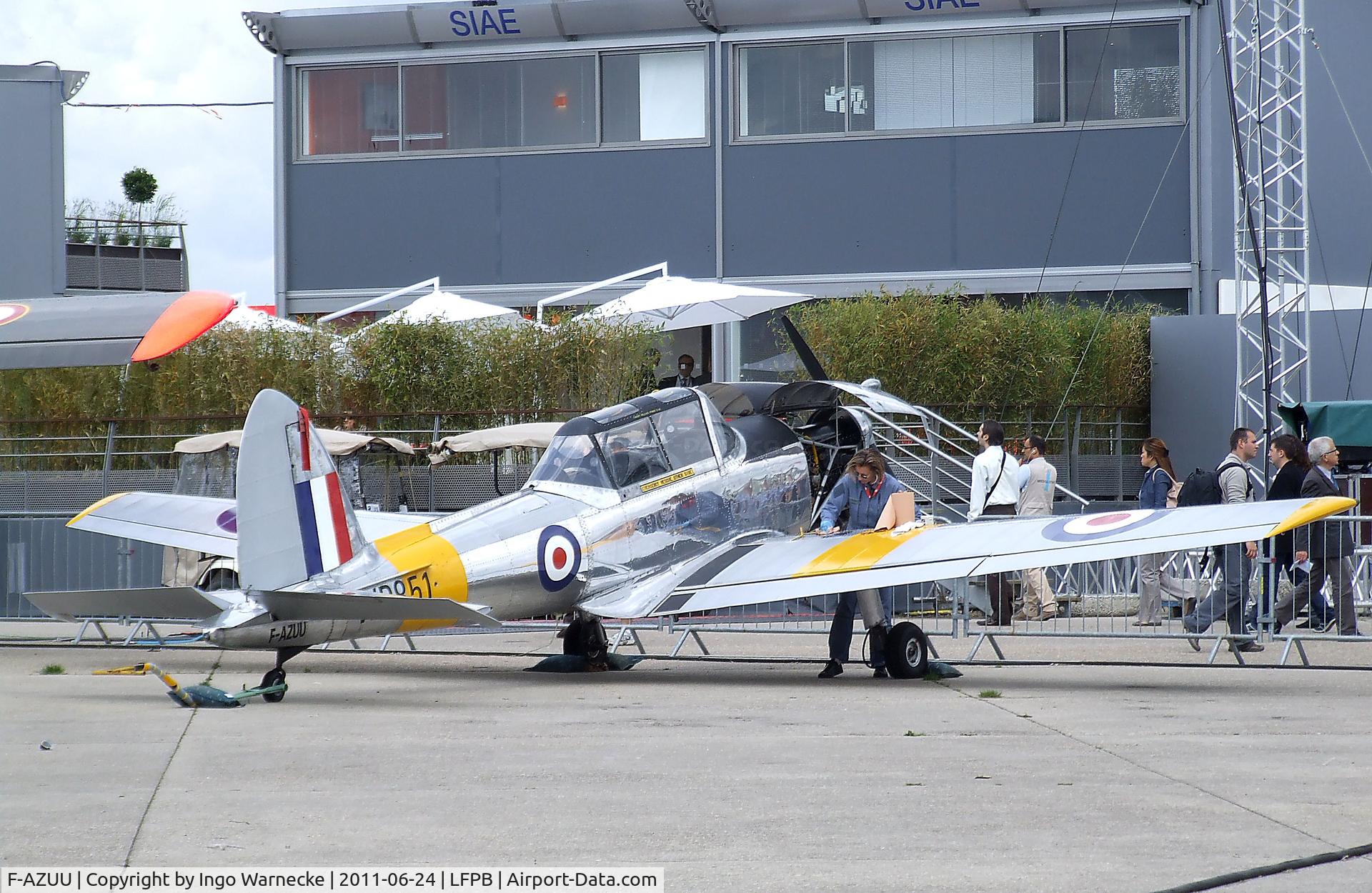 F-AZUU, 1952 De Havilland DHC-1 Chipmunk T.10 C/N C1/0736, De Havilland Canada DHC-1 Chipmunk 22 at the Aerosalon 2011, Paris