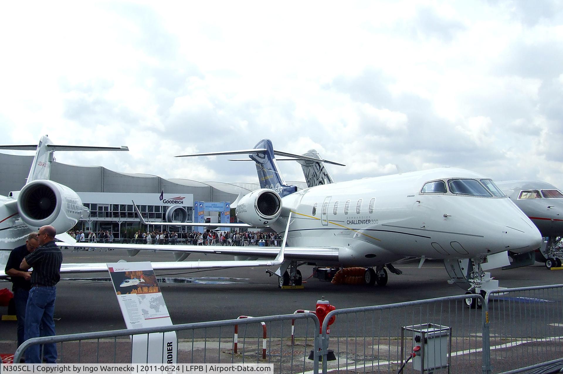 N305CL, Bombardier Challenger 300 (BD-100-1A10) C/N 20305, Bombardier BD-100-1A10 Challenger 300 at the Aerosalon 2011, Paris