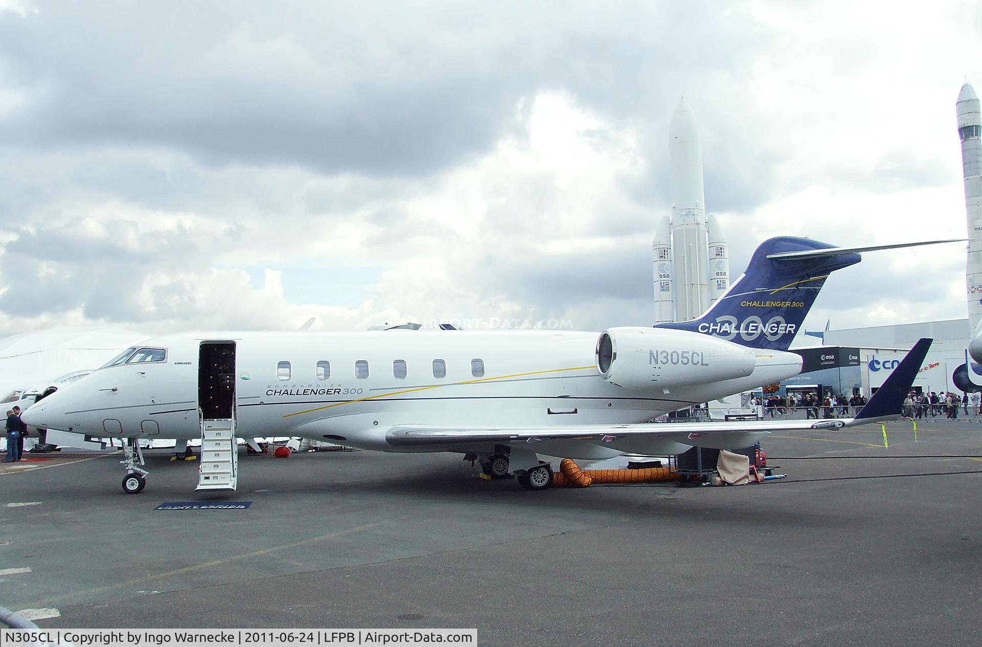 N305CL, Bombardier Challenger 300 (BD-100-1A10) C/N 20305, Bombardier BD-100-1A10 Challenger 300 at the Aerosalon 2011, Paris