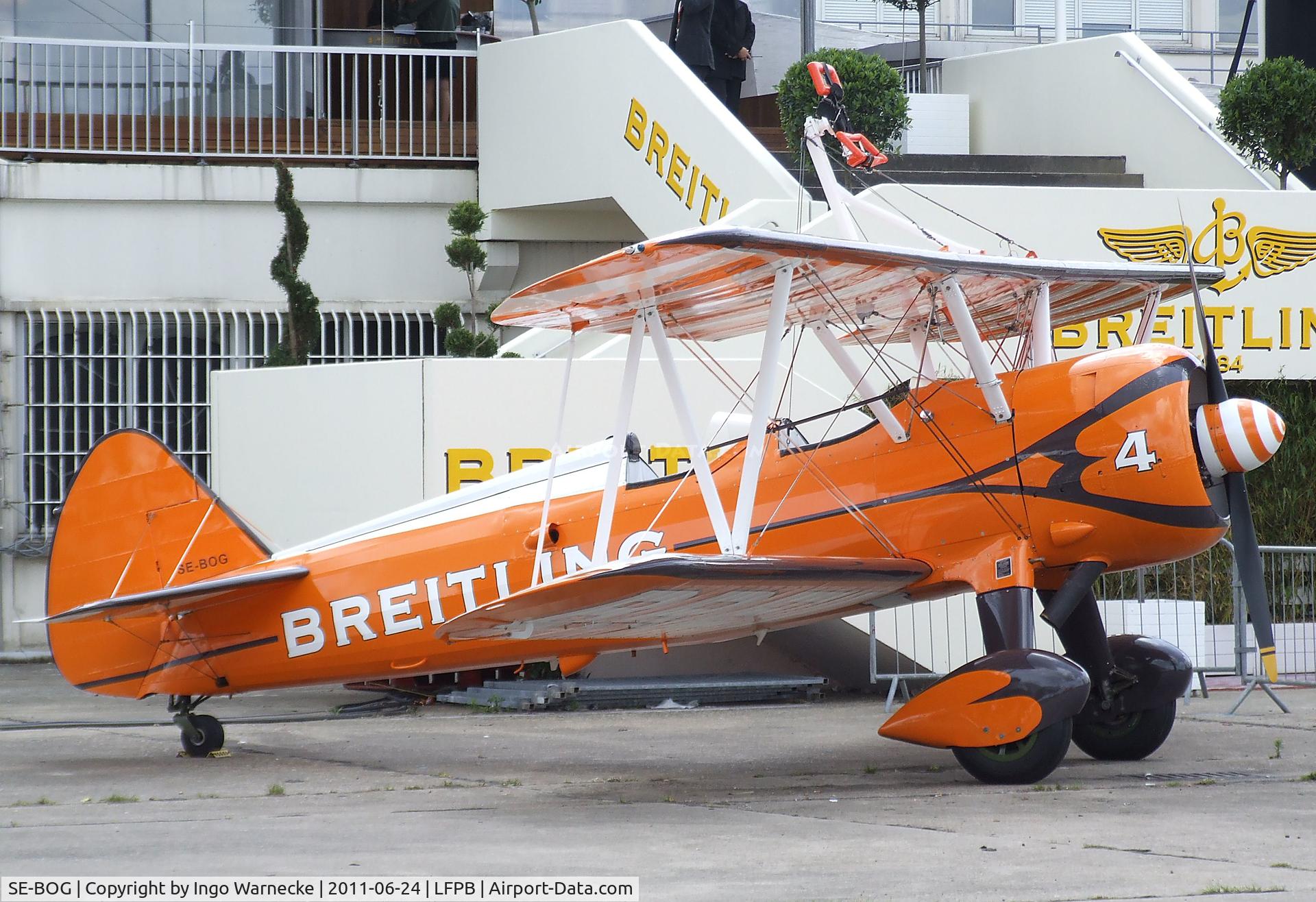 SE-BOG, 1942 Boeing N2S-3 Kaydet (B75N1) C/N 75-7128, Boeing (Stearman) B75N-1 at the Aerosalon 2011, Paris