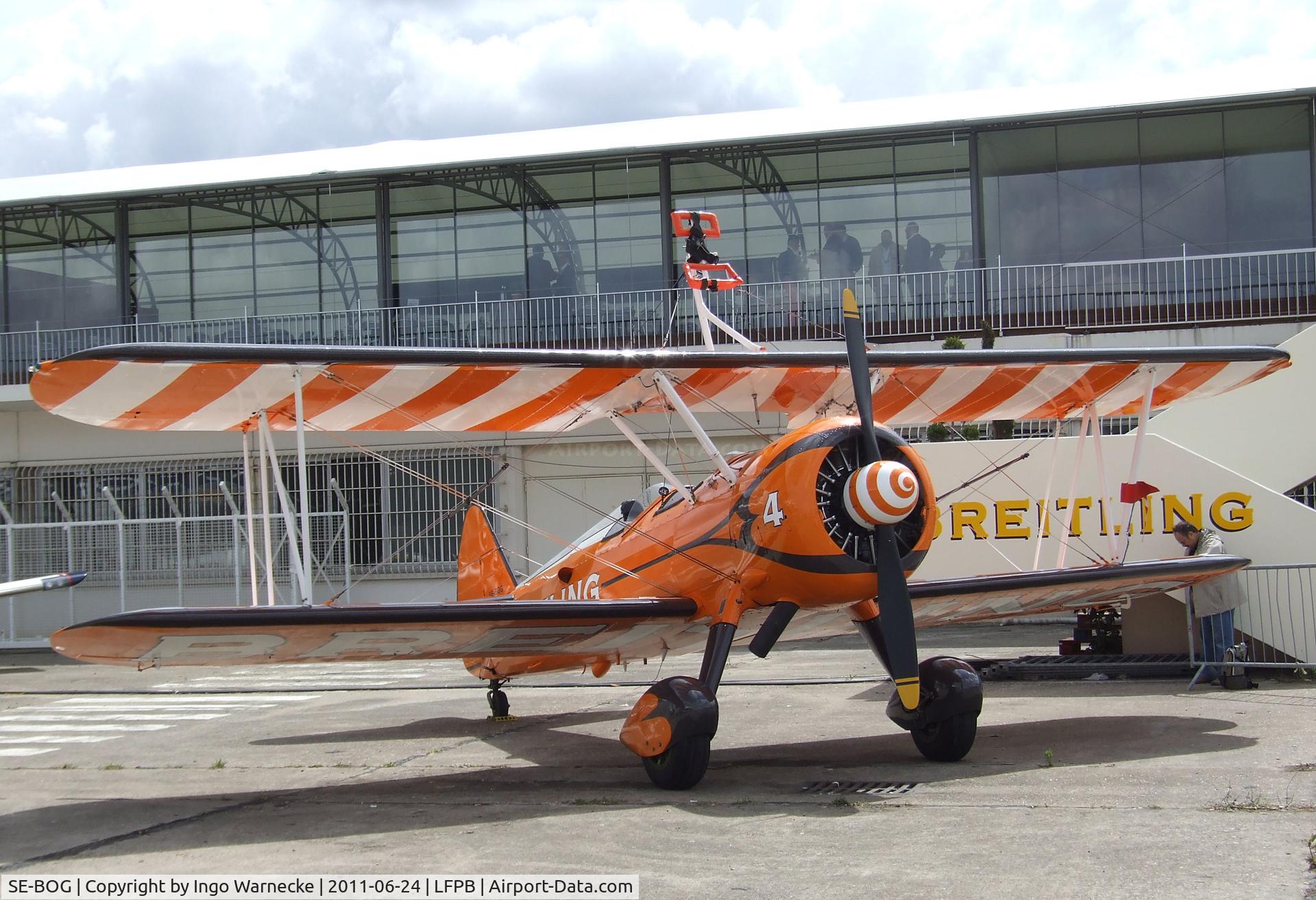 SE-BOG, 1942 Boeing N2S-3 Kaydet (B75N1) C/N 75-7128, Boeing (Stearman) B75N-1 at the Aerosalon 2011, Paris