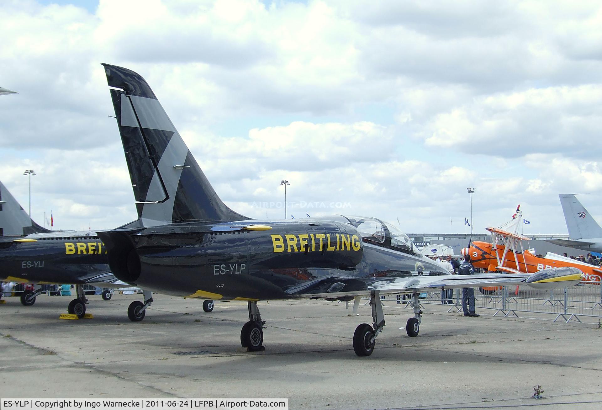 ES-YLP, Aero L-39 Albatros C/N 533620, Aero L-39 Albatros at the Aerosalon 2011, Paris
