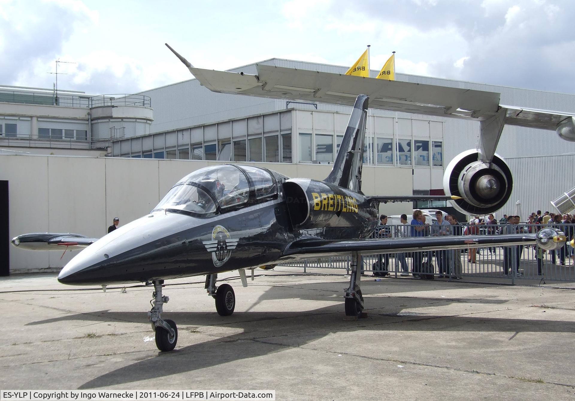 ES-YLP, Aero L-39 Albatros C/N 533620, Aero L-39 Albatros at the Aerosalon 2011, Paris