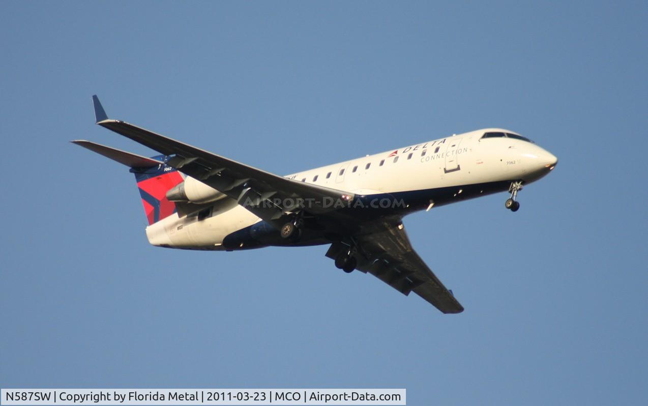 N587SW, 1995 Canadair CRJ-100ER (CL-600-2B19) C/N 7062, Comair CRJ-100