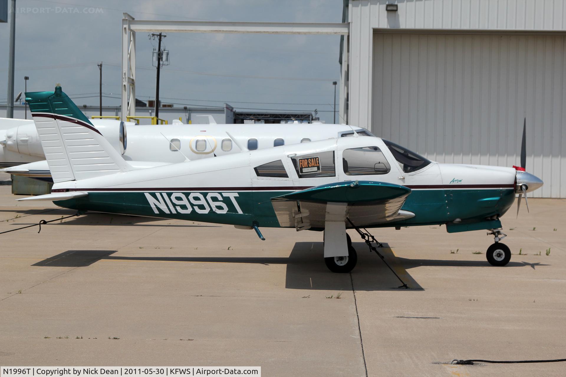 N1996T, 1971 Piper PA-28R-200 C/N 28R-7135188, KFWS-FWS