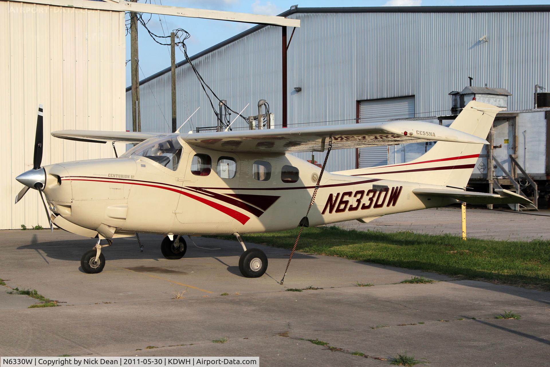 N6330W, 1981 Cessna P210N Pressurised Centurion C/N P21000752, KDWH/DWH