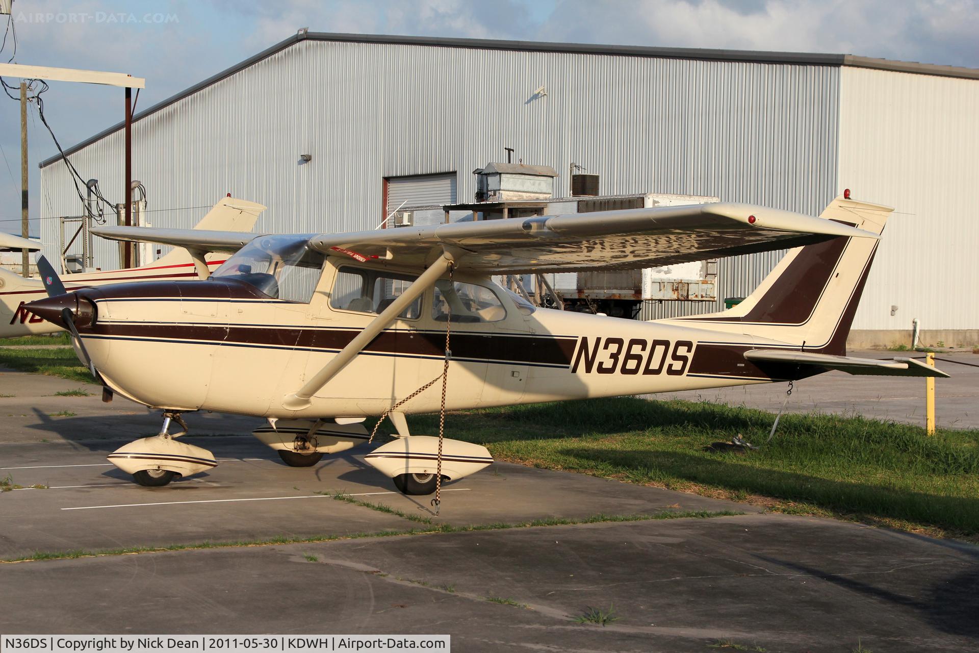 N36DS, 1970 Cessna 172K Skyhawk C/N 17259145, KDWH/DWH