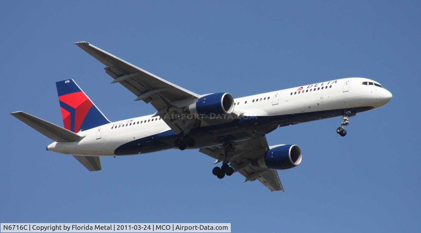 N6716C, 2001 Boeing 757-232 C/N 30838, Delta 757