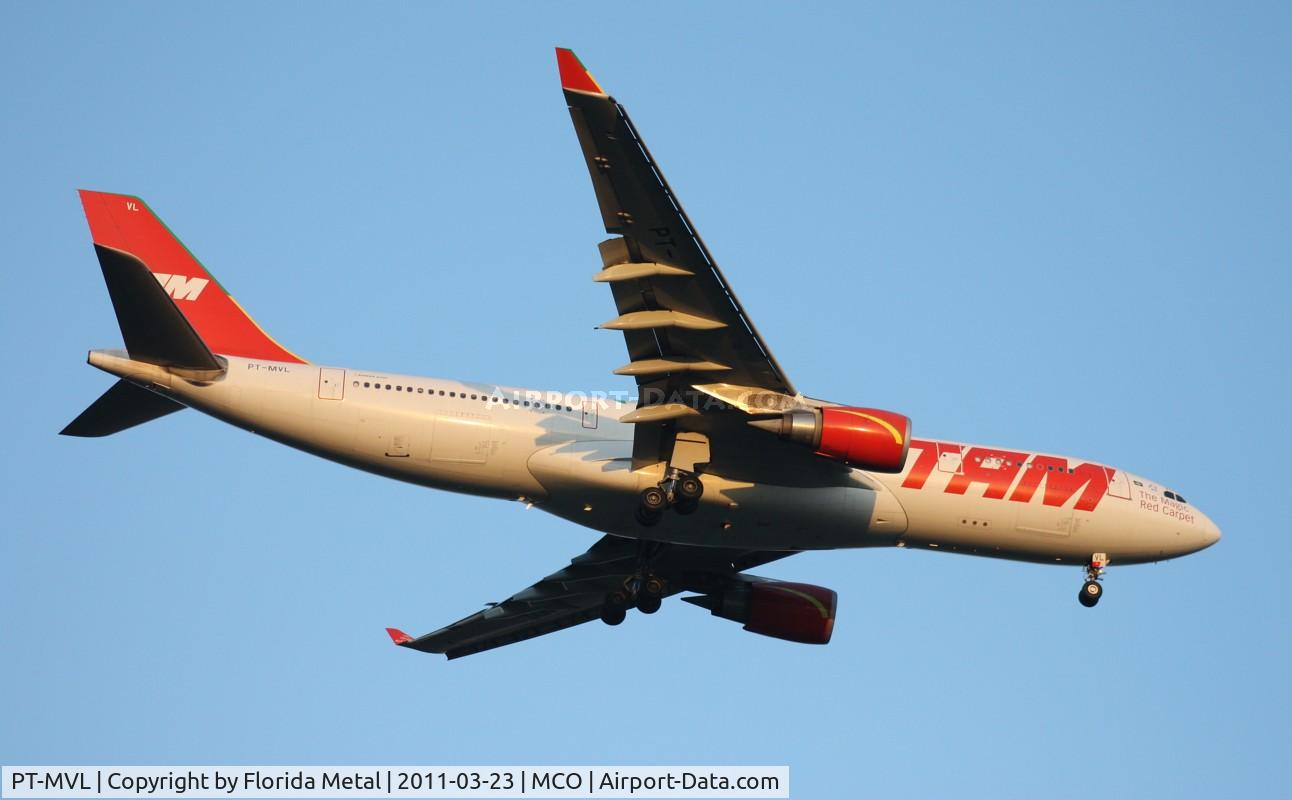 PT-MVL, 2005 Airbus A330-203 C/N 700, TAM A330-200