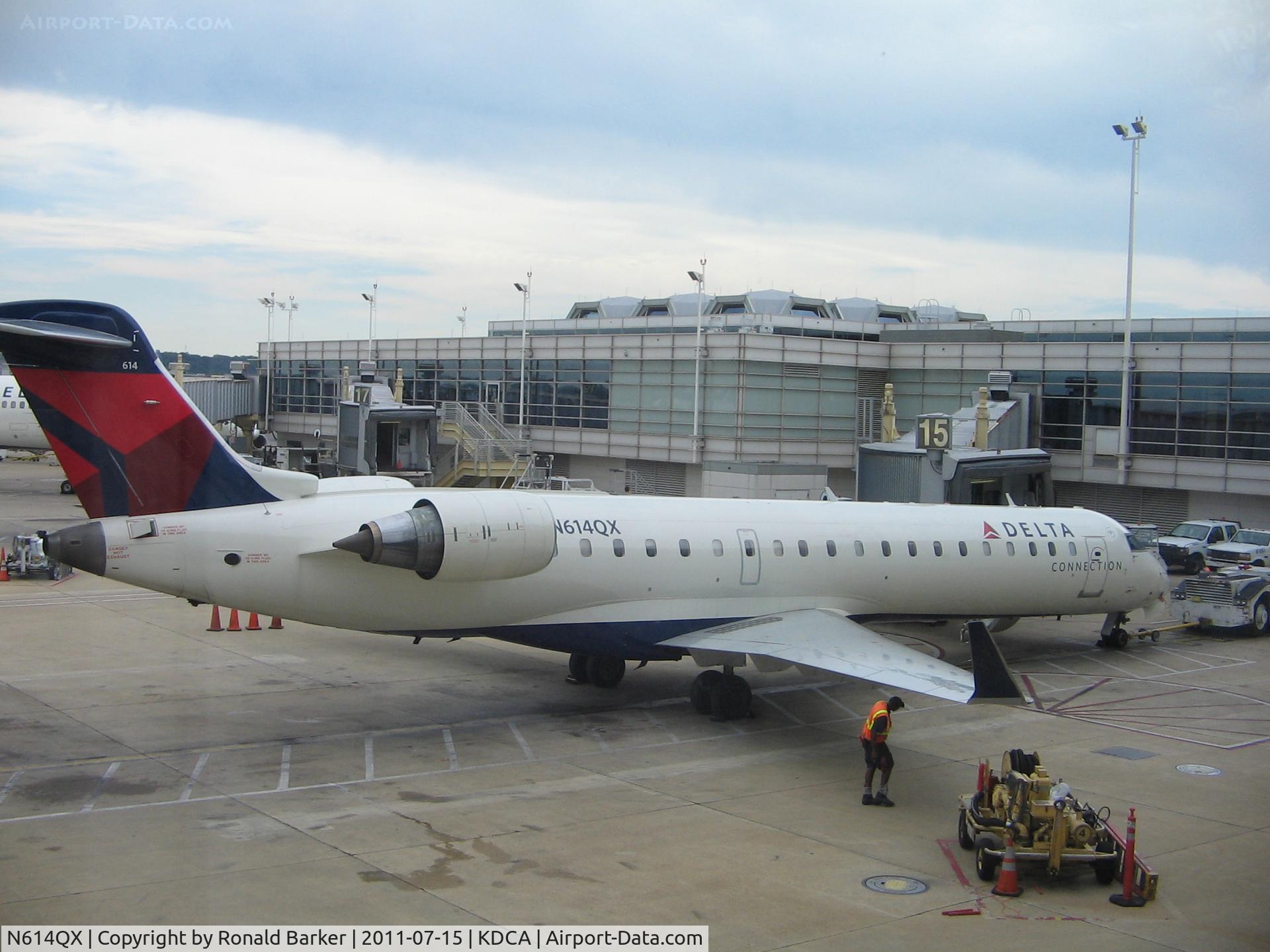 N614QX, 2002 Bombardier CRJ-701 (CL-600-2C10) Regional Jet C/N 10049, National AP