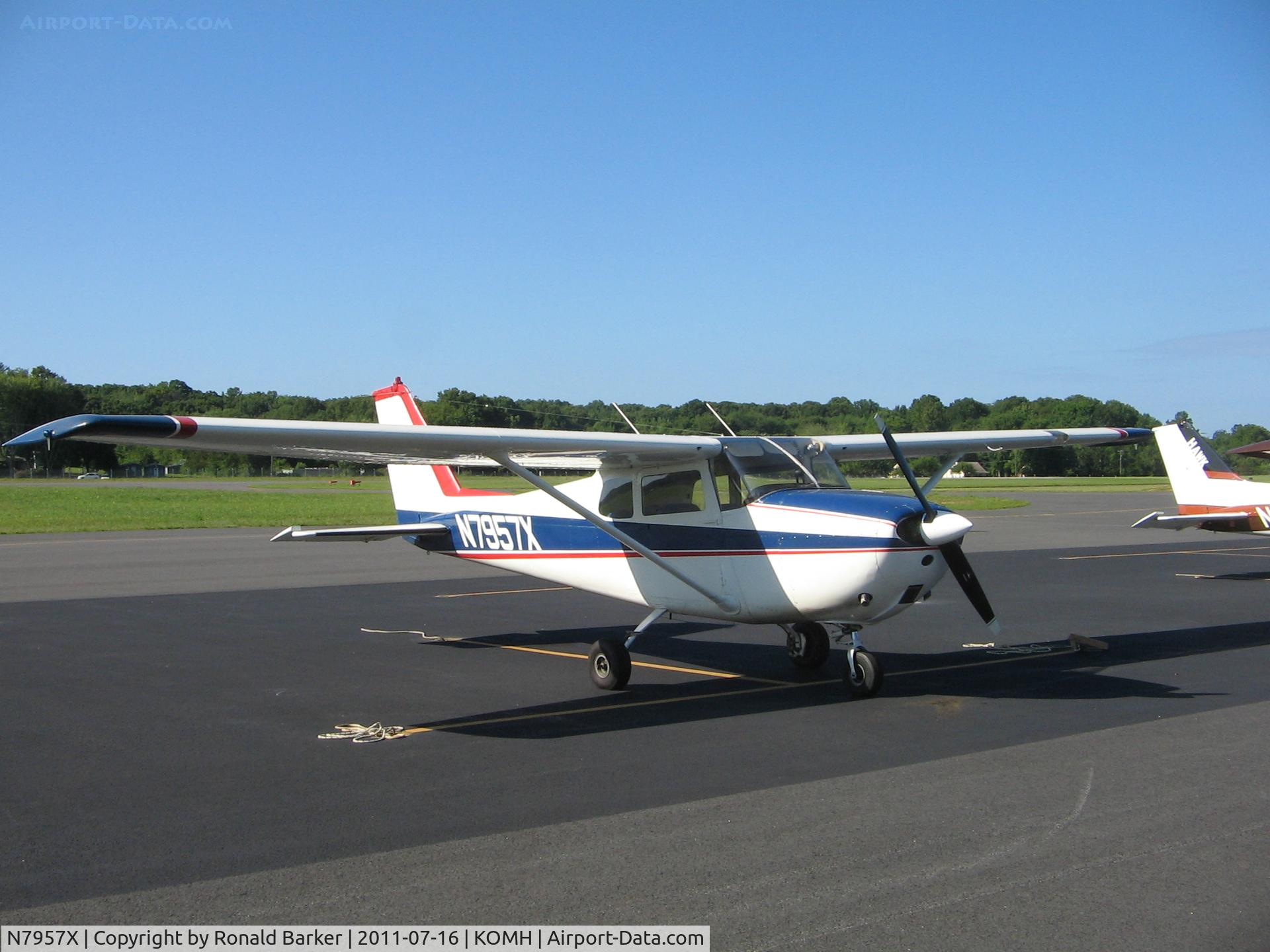 N7957X, 1961 Cessna 172B C/N 17248457, Orange