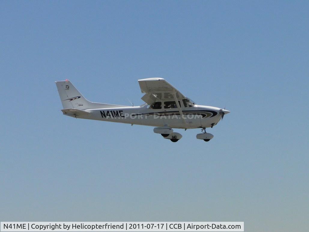 N41ME, 1978 Cessna 172N C/N 17269389, Landing behind N623AP