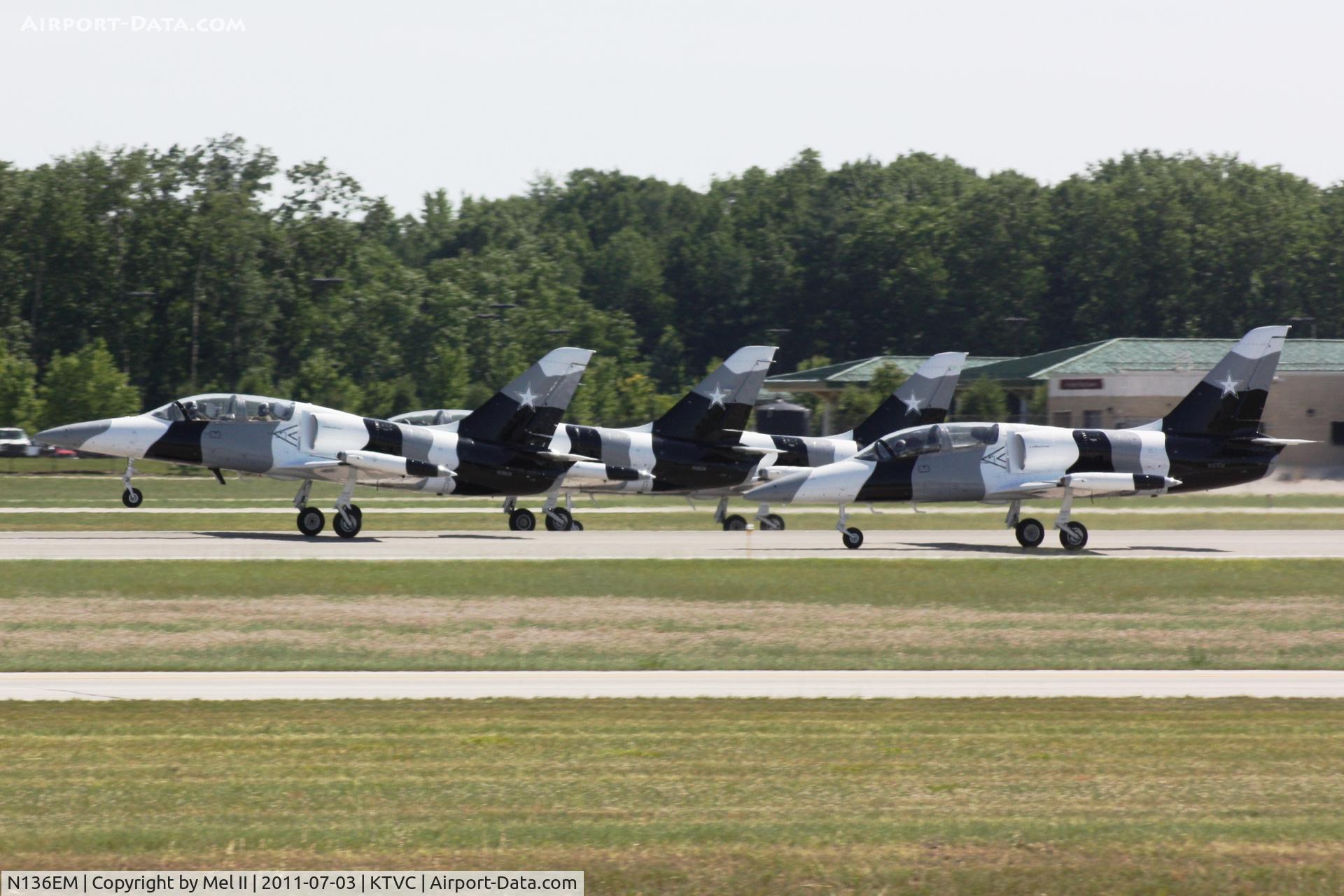 N136EM, 1984 Aero L-39C Albatros C/N 432917, Heavy Metal Jet Team Departing RWY 10