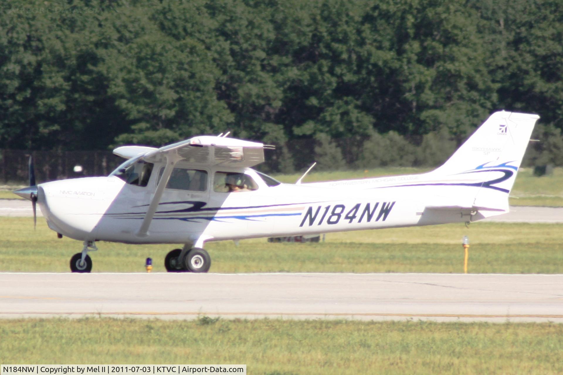 N184NW, Cessna 172S C/N 172S11085, Taxi From Landing RWY 36