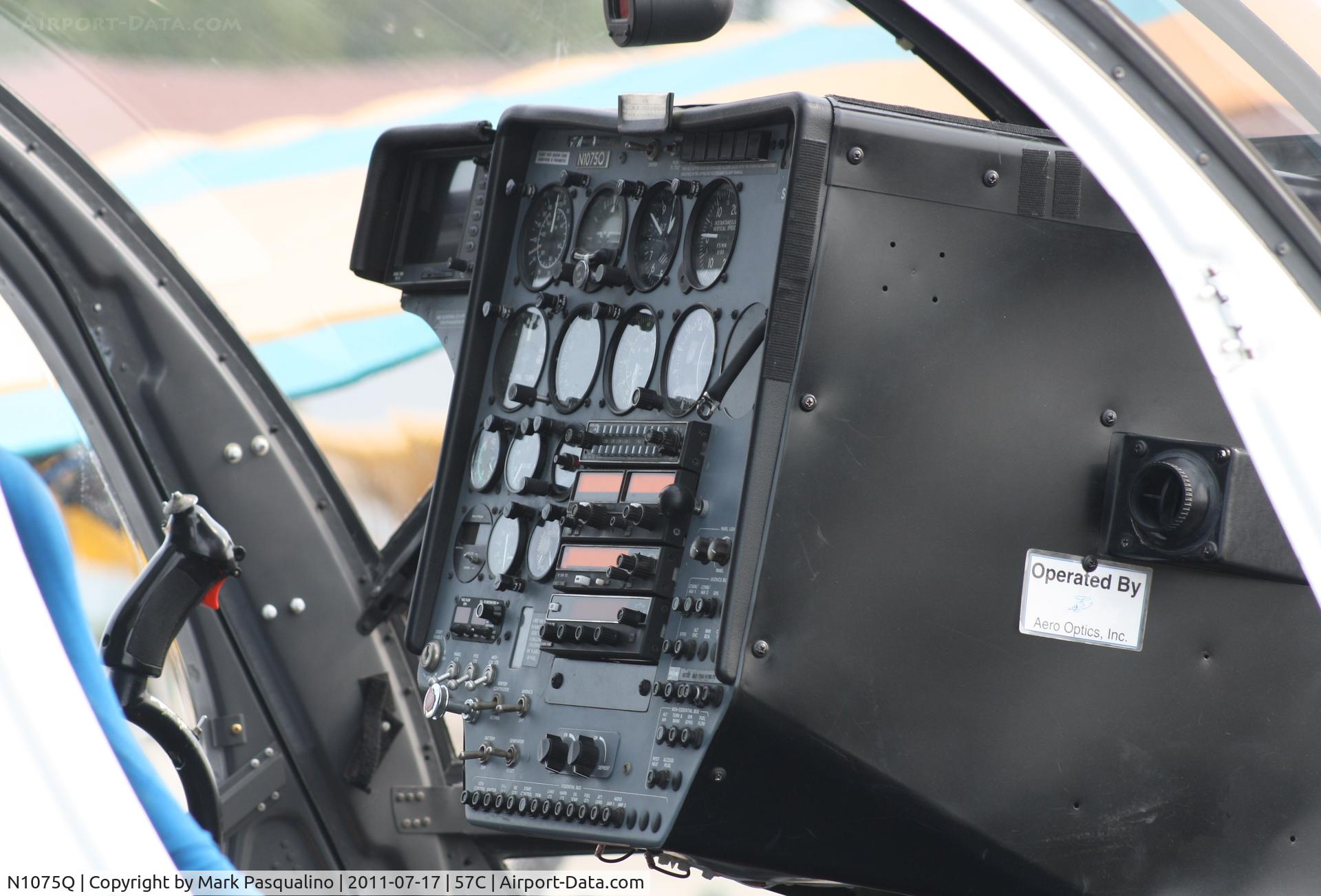 N1075Q, 1996 Schweizer 269D C/N 0015, Schweizer 269D