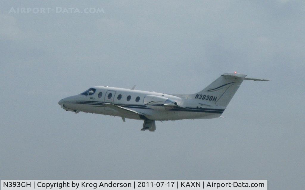 N393GH, 1999 Raytheon Aircraft Company 400A C/N RK-240, Raytheon 400A Beechjet departing runway 31.