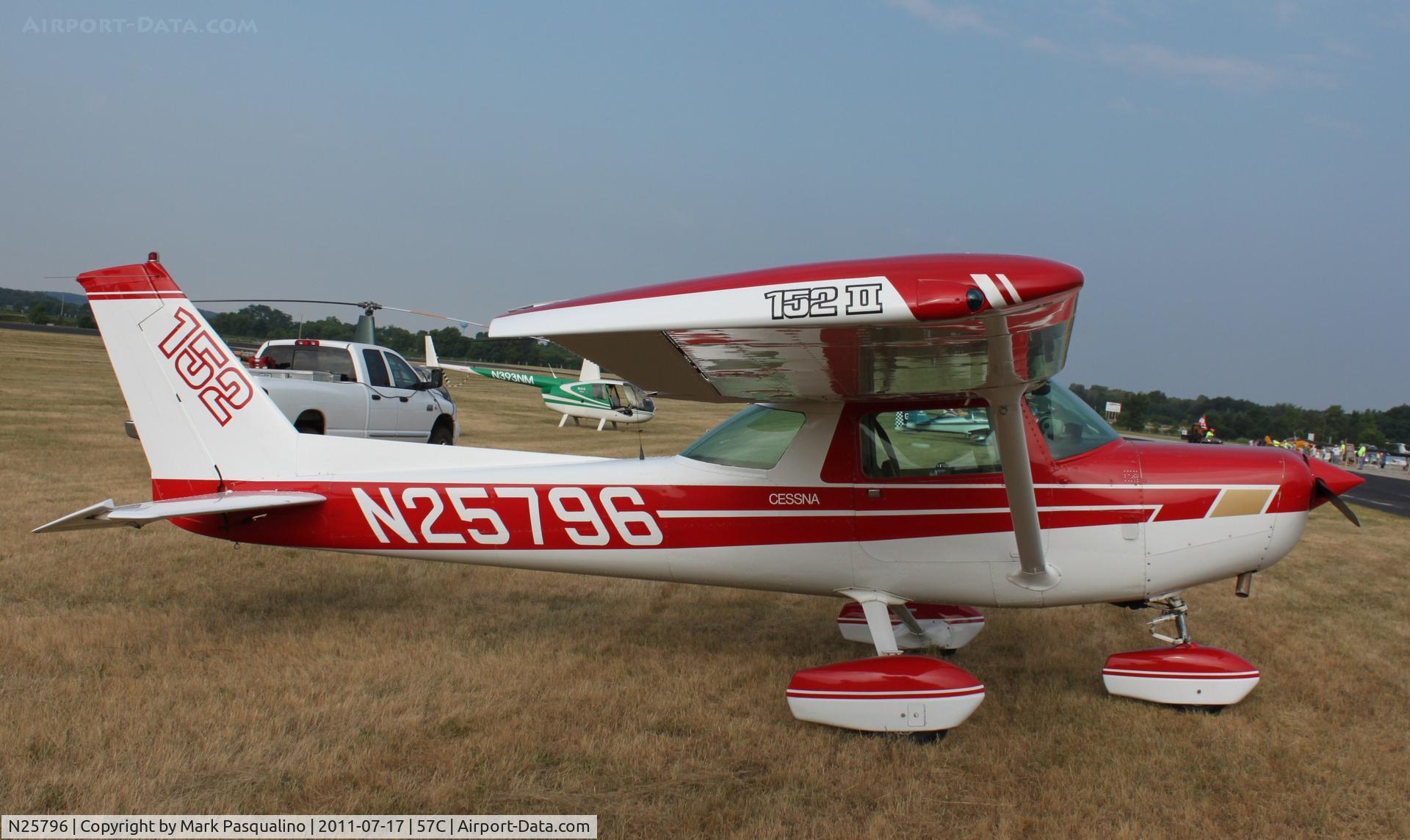 N25796, 1977 Cessna 152 C/N 15280790, Cessna 152