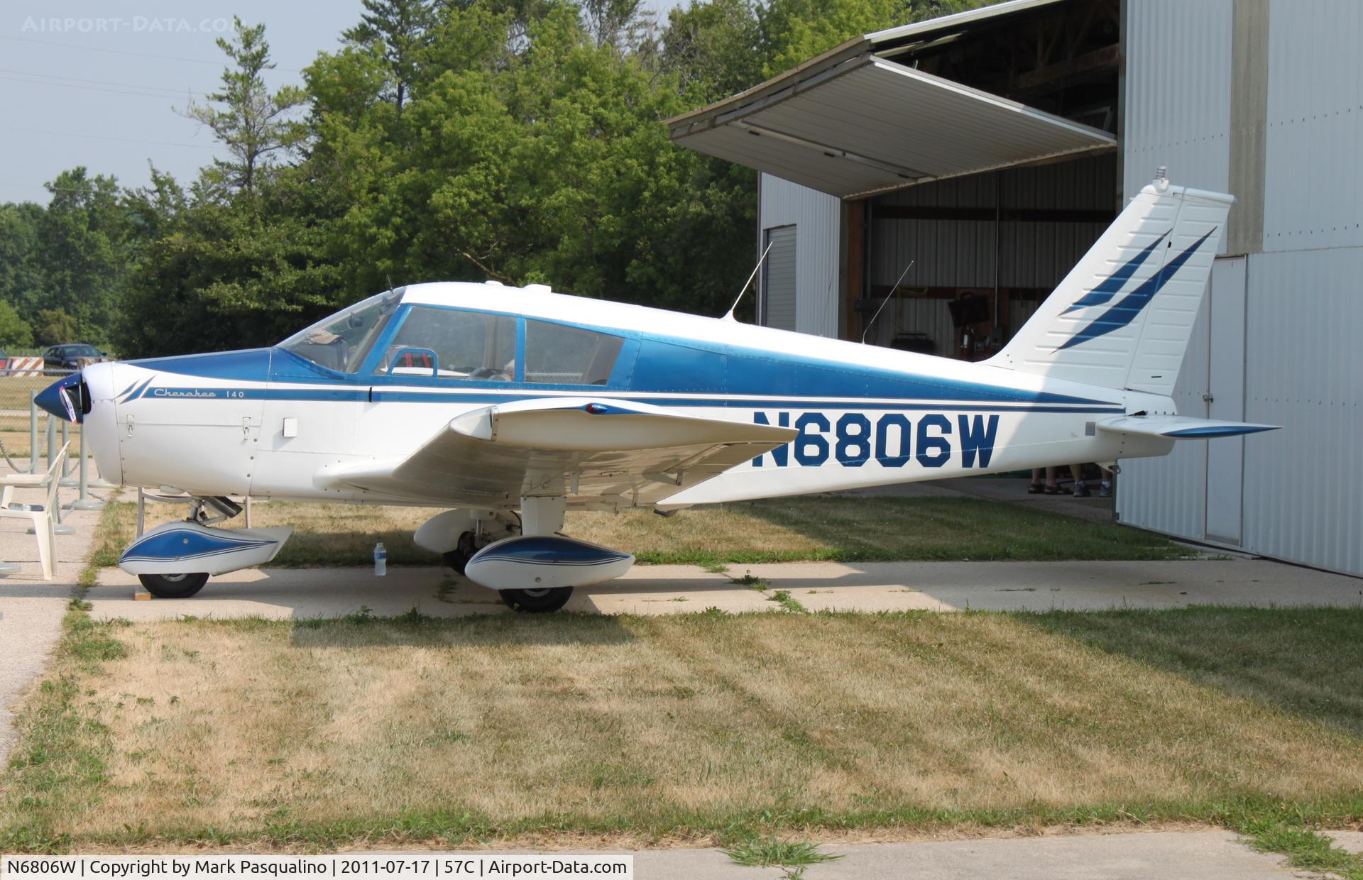 N6806W, 1965 Piper PA-28-140 Cherokee C/N 28-20941, Piper PA-28-140
