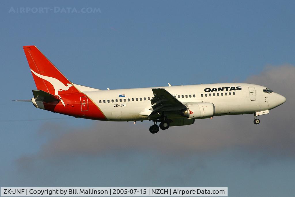 ZK-JNF, 1986 Boeing 737-376 C/N 23486, finals to 20