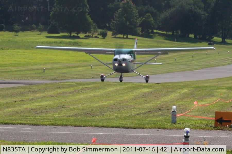 N835TA, 1976 Cessna 182P Skylane C/N 18265019, Landing RWY 28 at the EAA fly-in at Parr Field - Zanesville, Ohio