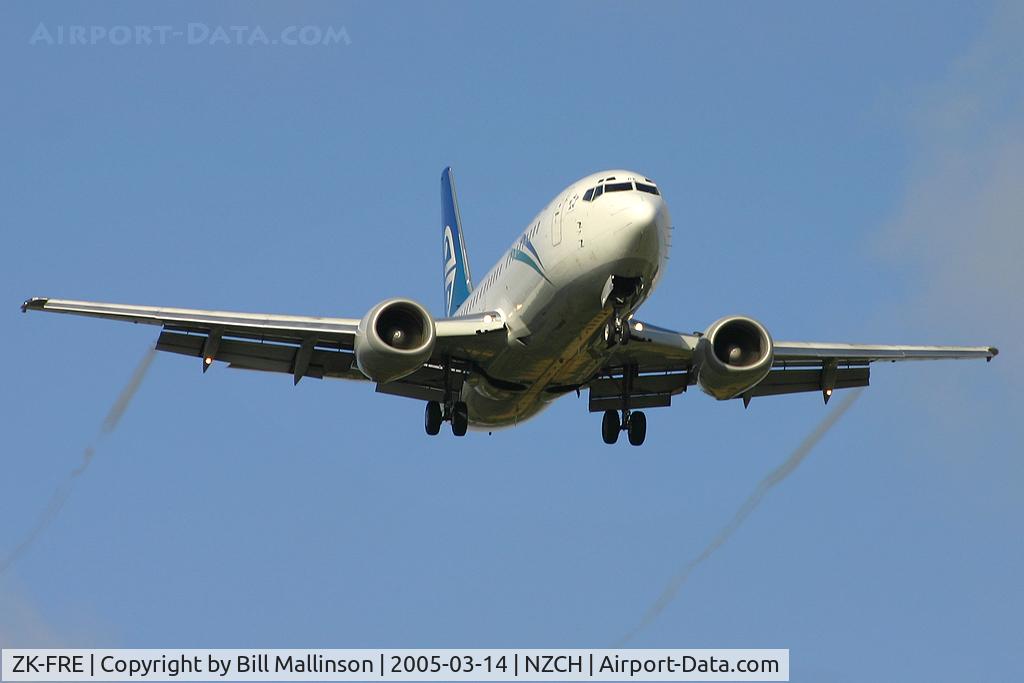 ZK-FRE, 1998 Boeing 737-3U3 C/N 28742, finals to 20