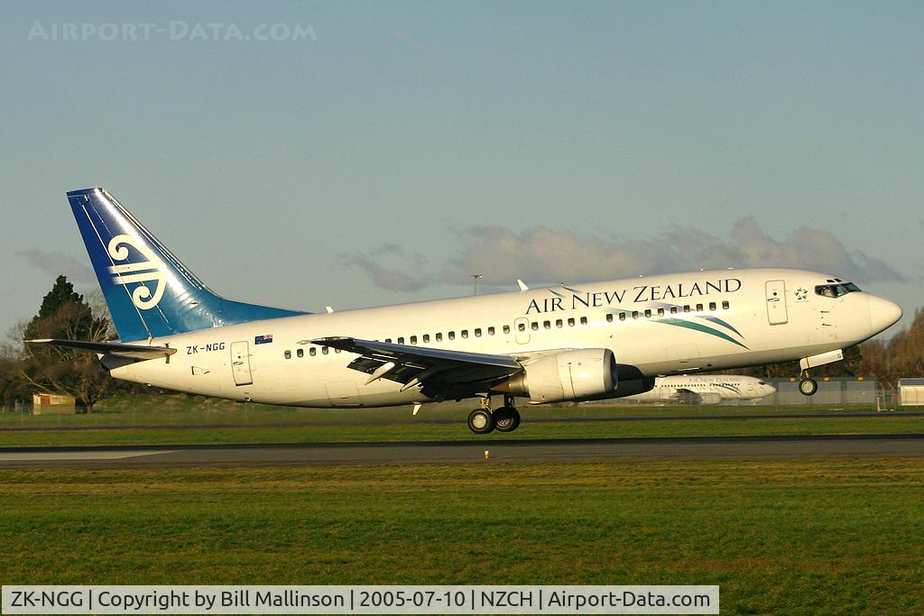 ZK-NGG, 1999 Boeing 737-319 C/N 25606, rotate from 20