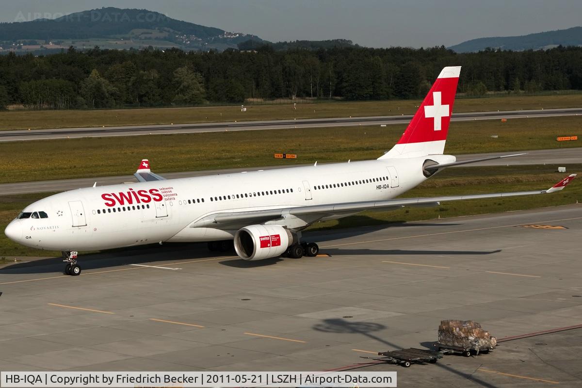 HB-IQA, 1998 Airbus A330-223 C/N 229, taxying to the gate