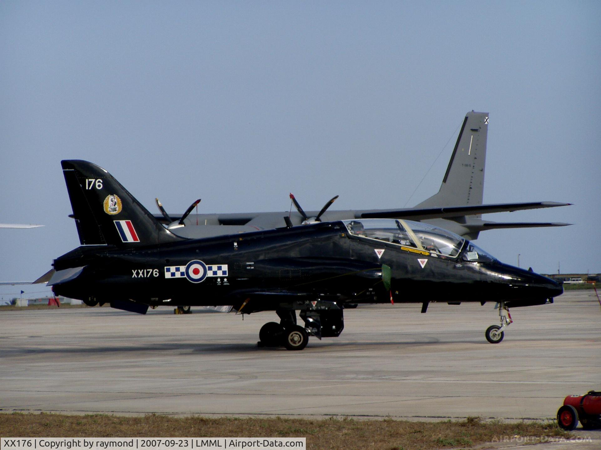 XX176, 1977 Hawker Siddeley Hawk T.1 C/N 023/312023, Hawk T1 XX176 19Sqd RAF
