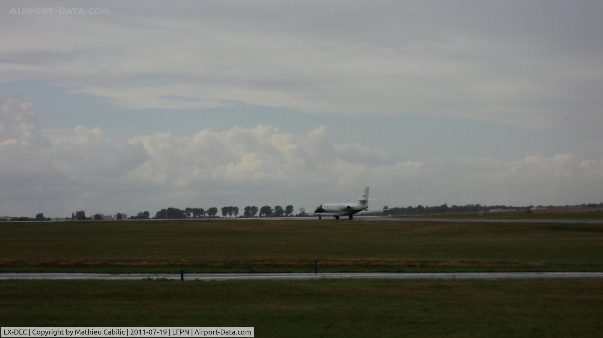 LX-DEC, 2008 Cessna 680 Citation Sovereign C/N 680-0253, Cessna 680 Citation Sovereign take off runway 25R