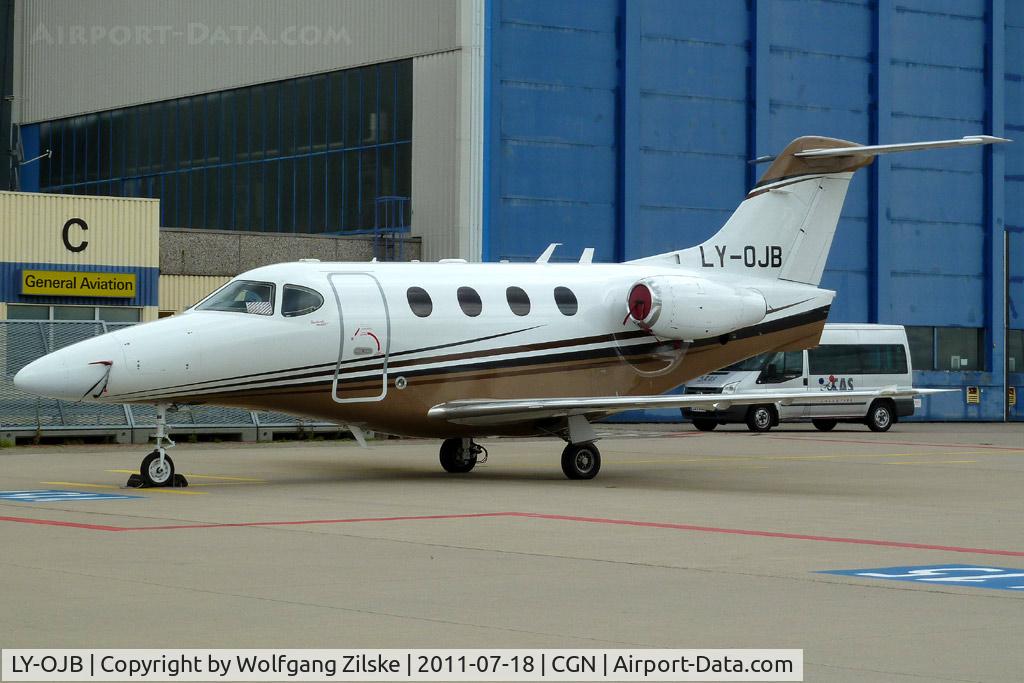LY-OJB, 2007 Beech 390 Premier IA C/N RB-196, visitor