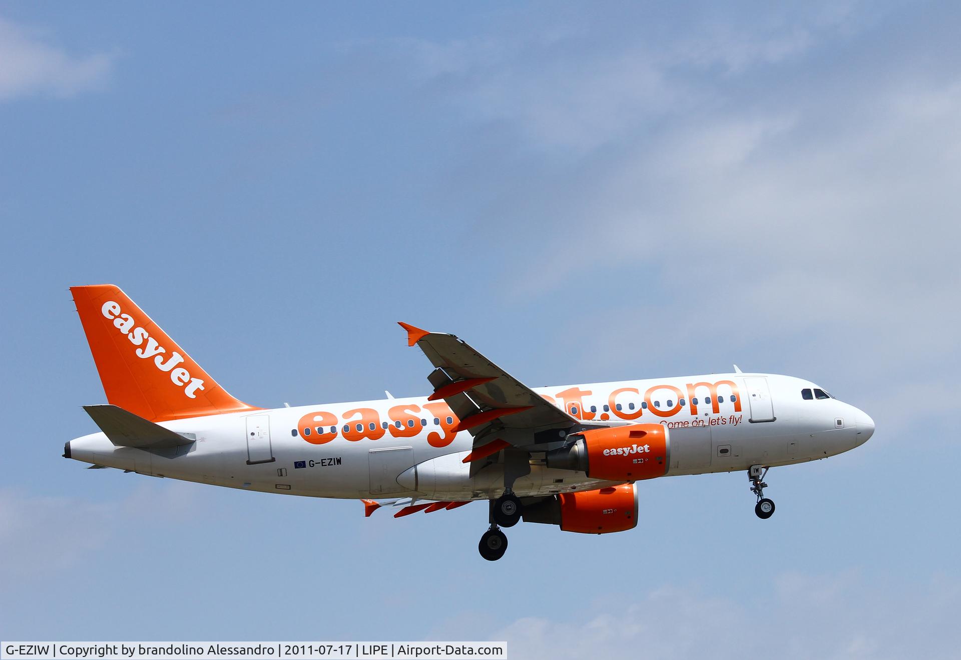 G-EZIW, 2005 Airbus A319-111 C/N 2578, Easyjet landing in Bologna 
(LIPE/BLQ)