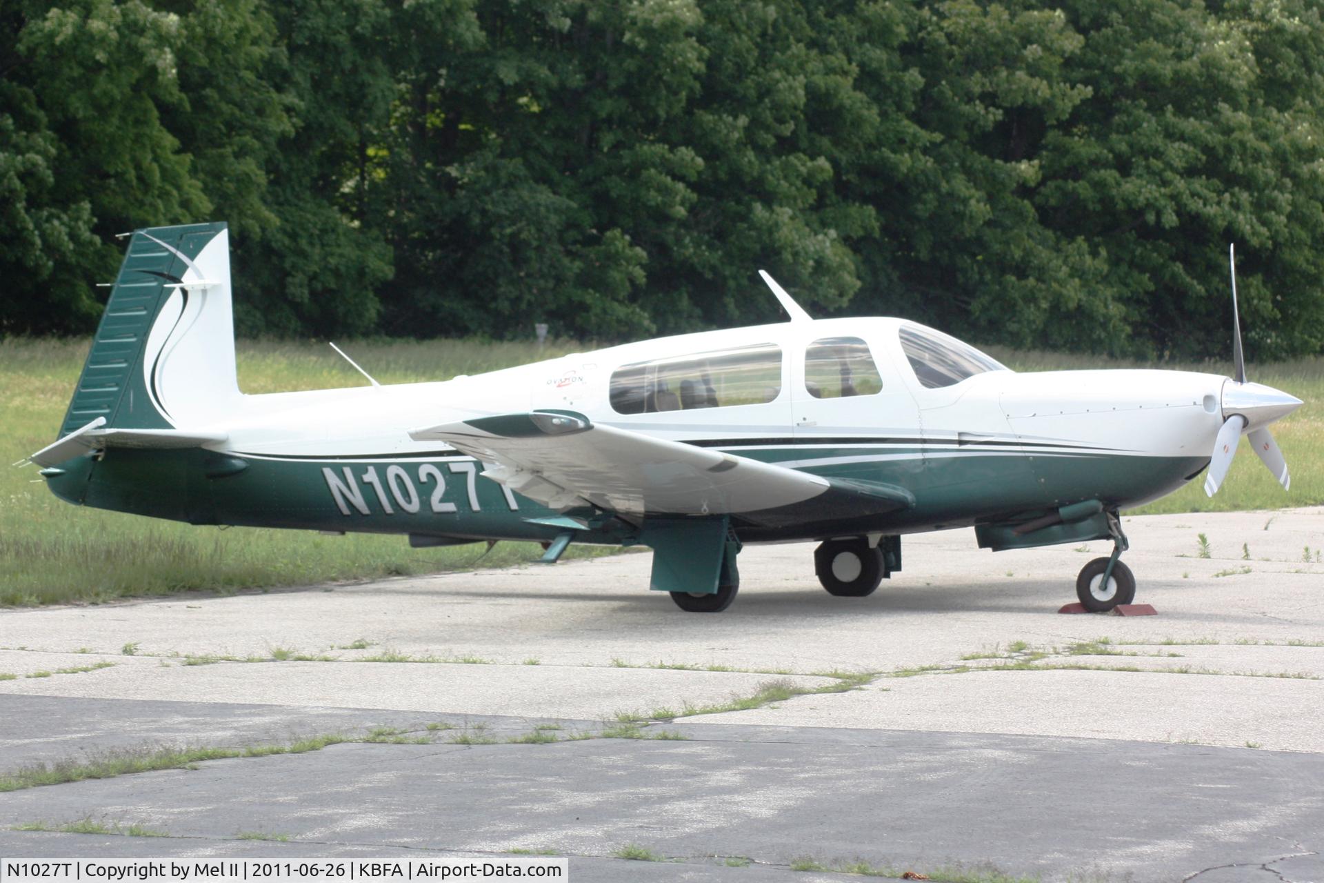 N1027T, 2003 Mooney M20R Ovation C/N 290307, Parked