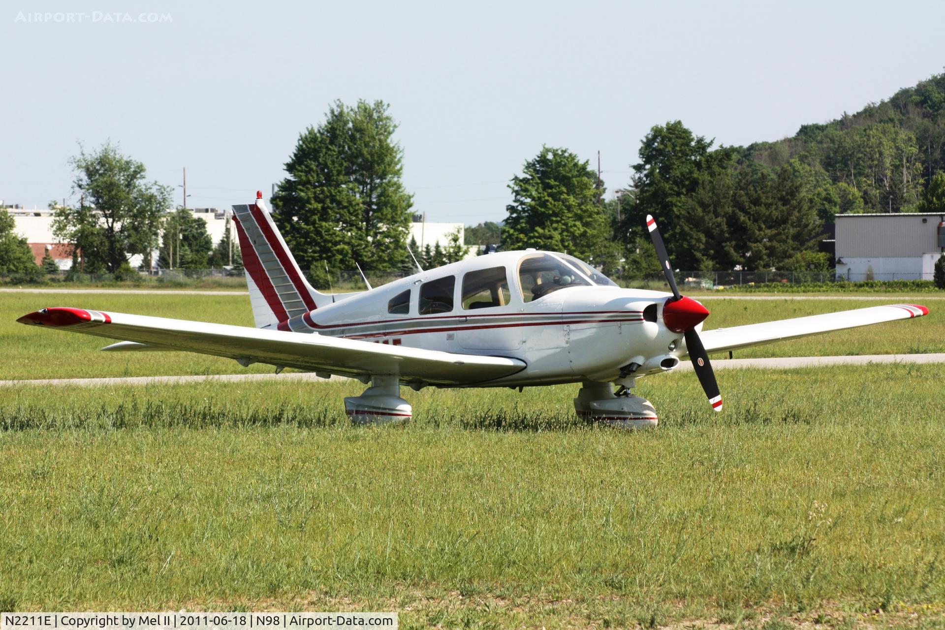 N2211E, 1978 Piper PA-28-236 Dakota C/N 28-7911045, Parked