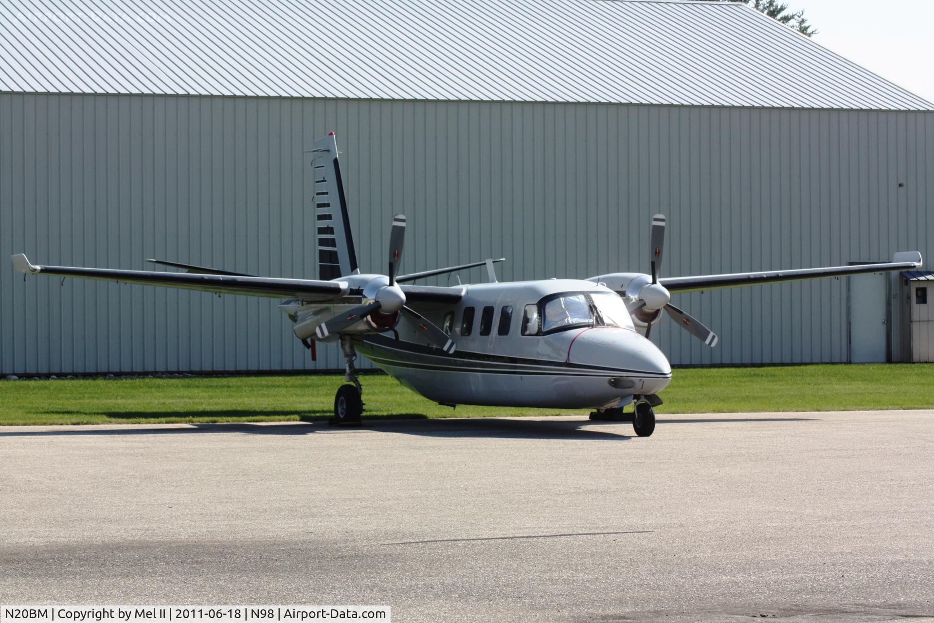 N20BM, 1967 Aero Commander 680V Turbo Commander C/N 1698-75, Parked