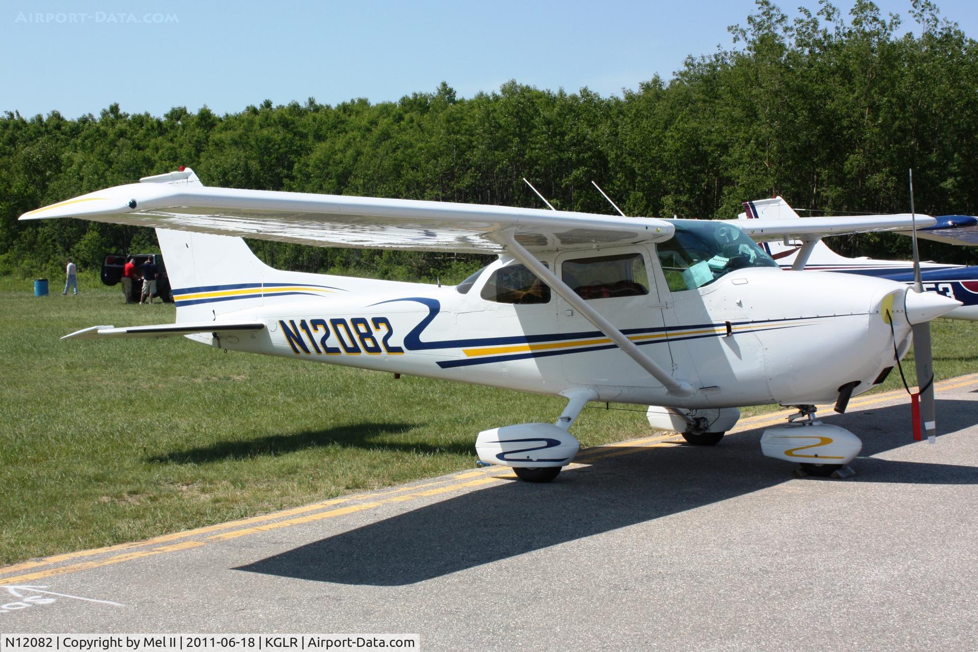 N12082, Cessna 172M C/N 17261797, 2011 Wings Over Gaylord Air Show