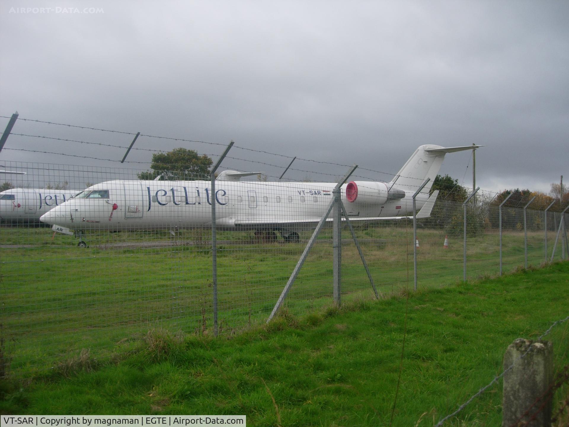 VT-SAR, 2000 Canadair CRJ-200ER (CL-600-2B19) C/N 7434, At Exeter prior to re-reg as Canadian