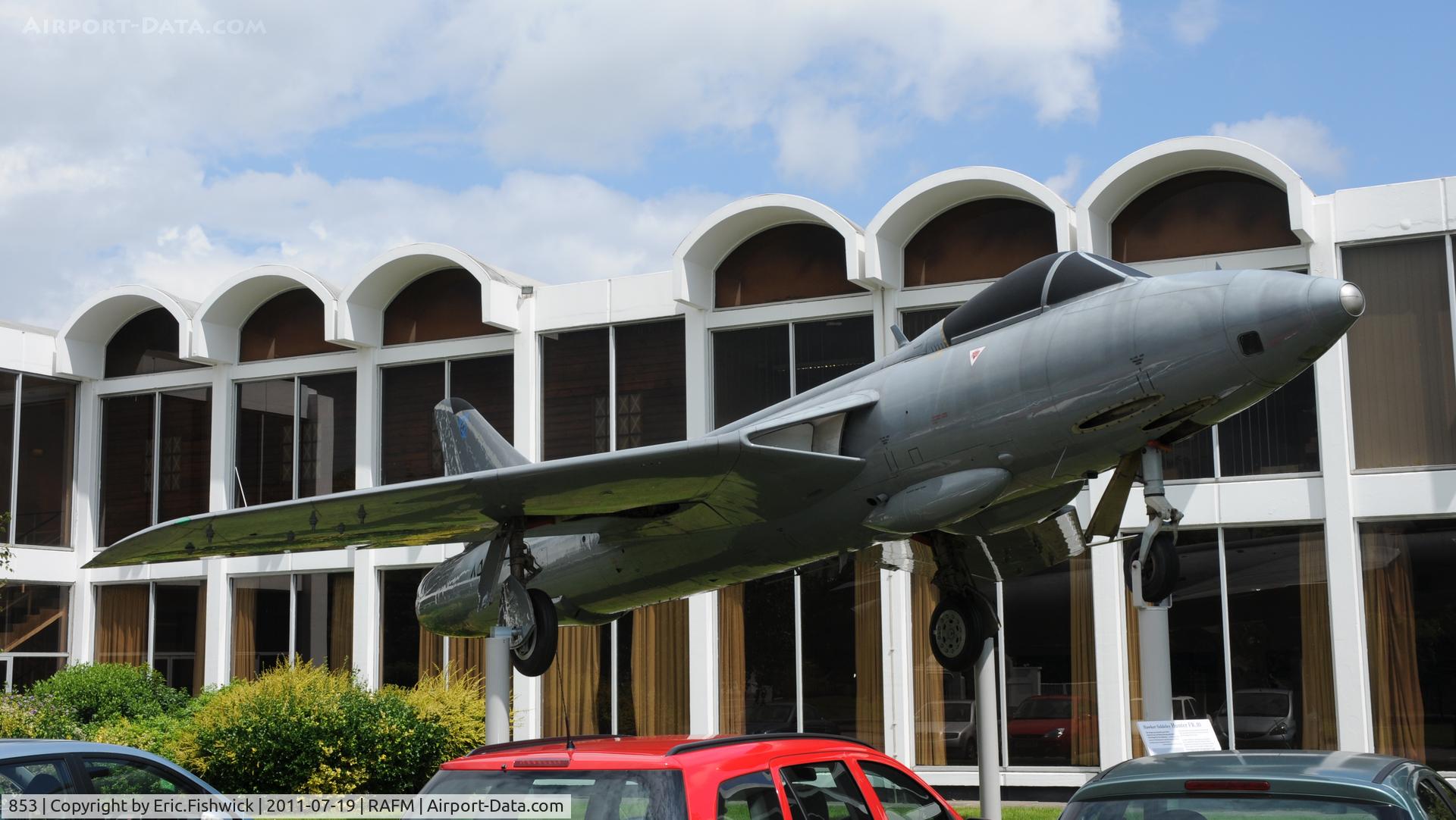 853, 1956 Hawker Hunter FR.10 C/N S4/U/3302, 853 at the RAF Museum, Hendon, London.
