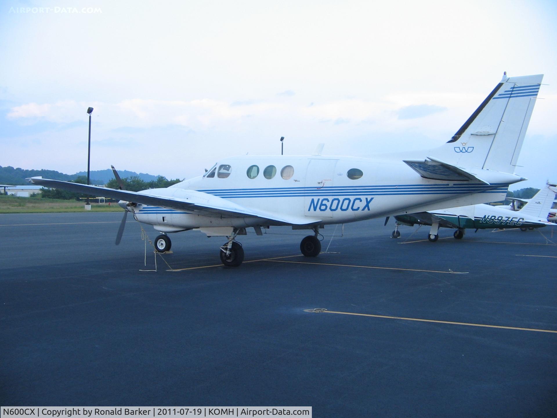 N600CX, 1973 Beech E90 King Air C/N LW-43, Orange