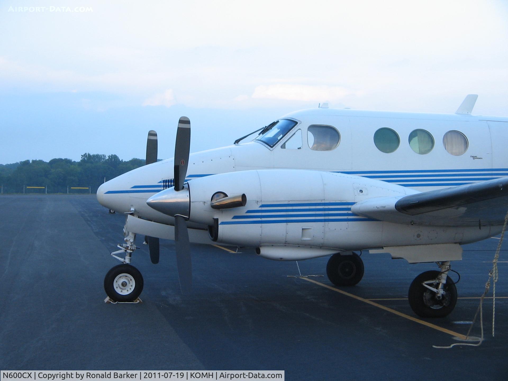 N600CX, 1973 Beech E90 King Air C/N LW-43, Orange