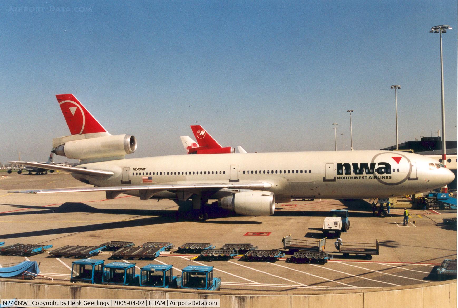 N240NW, 1988 McDonnell Douglas DC-10-30 C/N 48319, Northwest , new cs