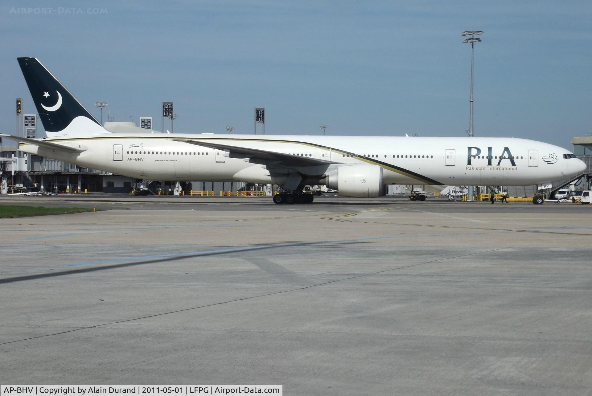 AP-BHV, 2006 Boeing 777-340/ER C/N 33778, c/n 601, delivered on Xmas eve 2006 and named 