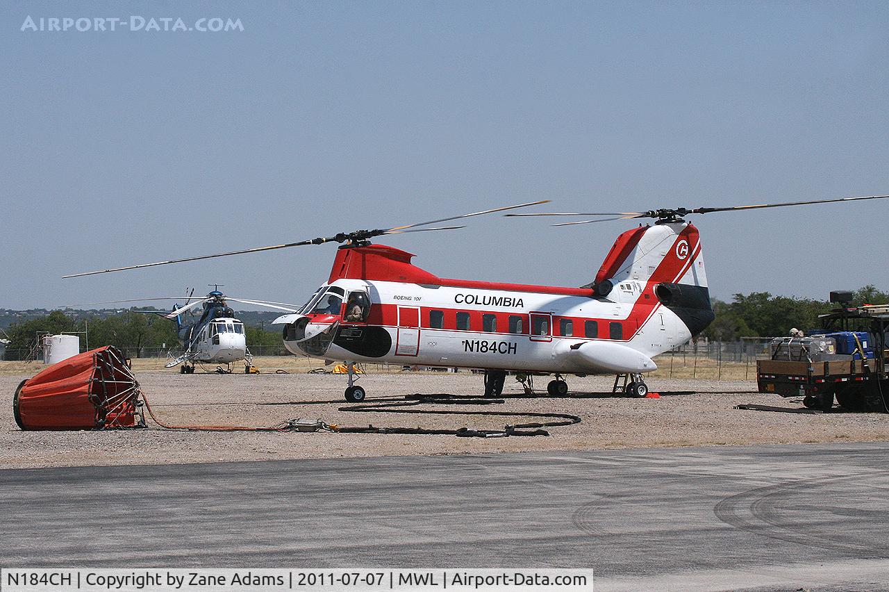 N184CH, 1962 Boeing Vertol (Kawasaki) KV107-11 C/N 4001, Type 1 firefighting helicopter with water bucket at Mineral Wells, TX